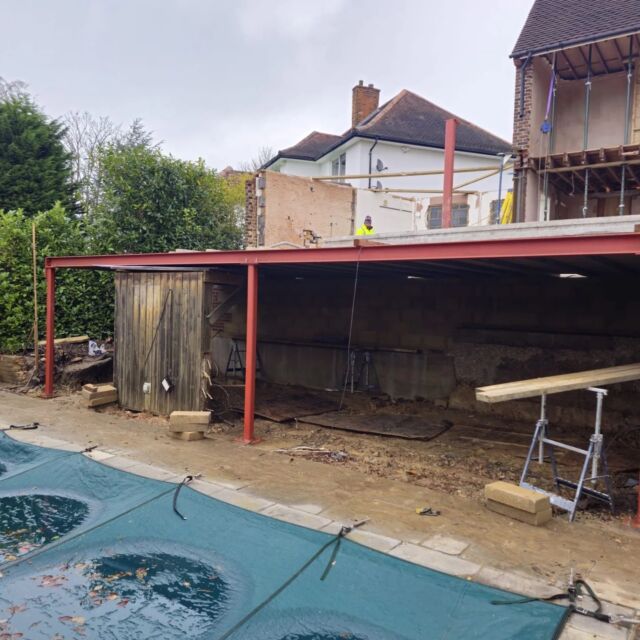 We're still here!
On going project in Chislehurst for a full house refurbishment and large extension. Excellent work by @hrcconstruct_ltd 

Look out for more projects soon!

#Engineering #london #structuralengineering #Construction #extensions #refurbishment #renovation #england #Architecture #garden #homedesign